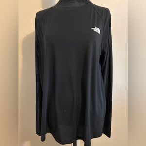The North Face Women's Classic Black Long Sleeve Tee